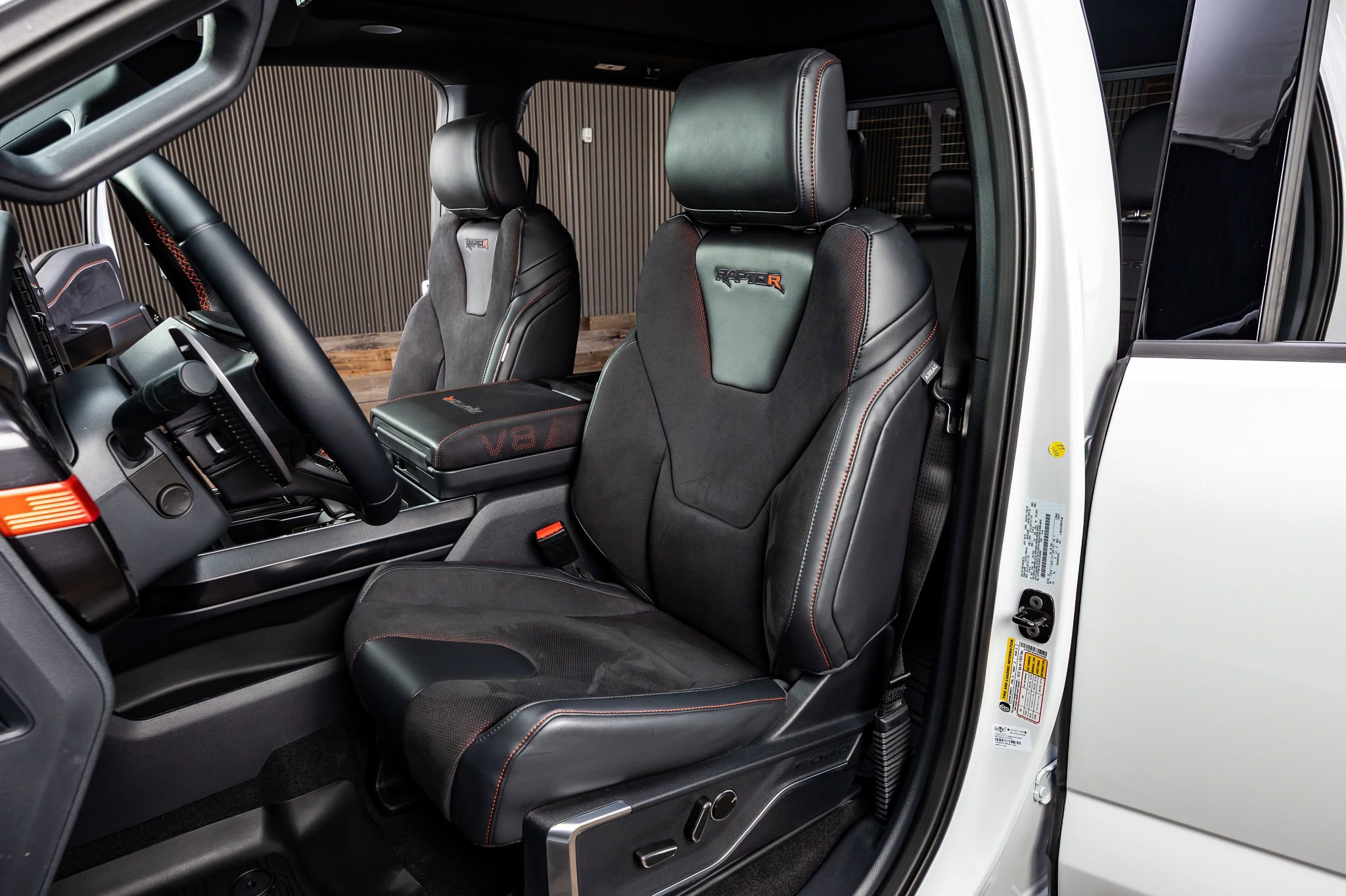 Used 2025 Ford F150 Raptor w/ Equipment Group 803A Raptor R image 30