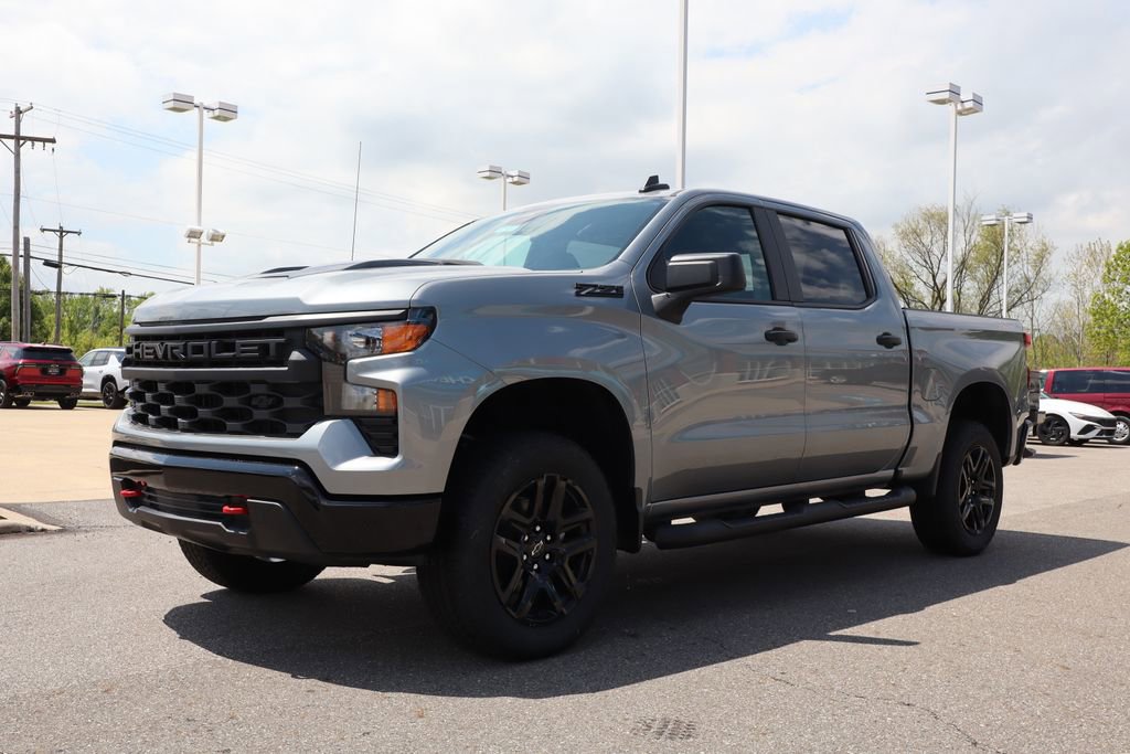 New 2026 Chevrolet Silverado 1500 Custom Trail Boss w/ LPO, Dark Essentials Package AWD/4WD image 10