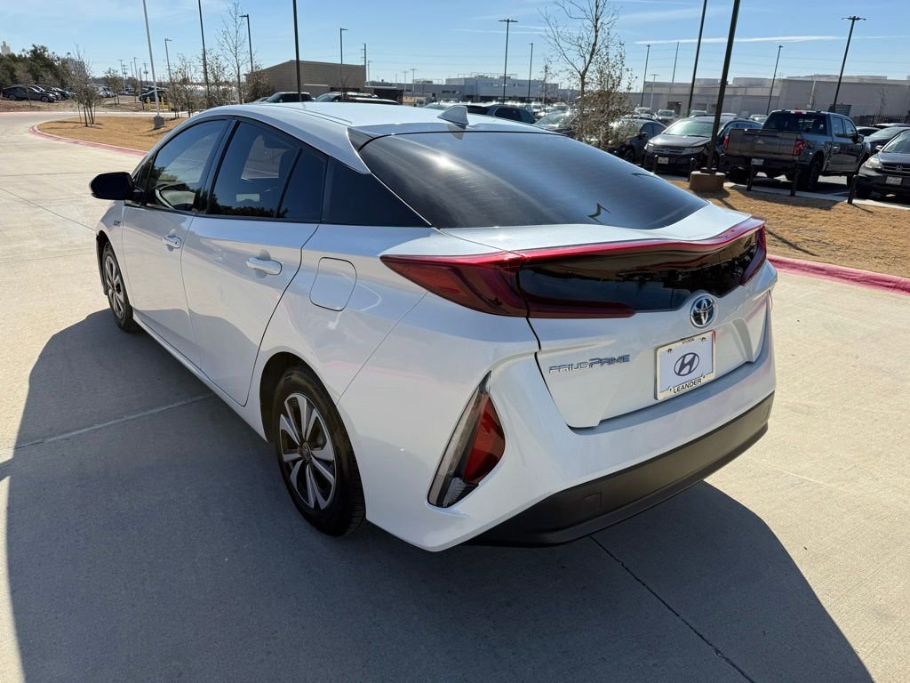 Used 2018 Toyota Prius Prime Premium FWD image 7