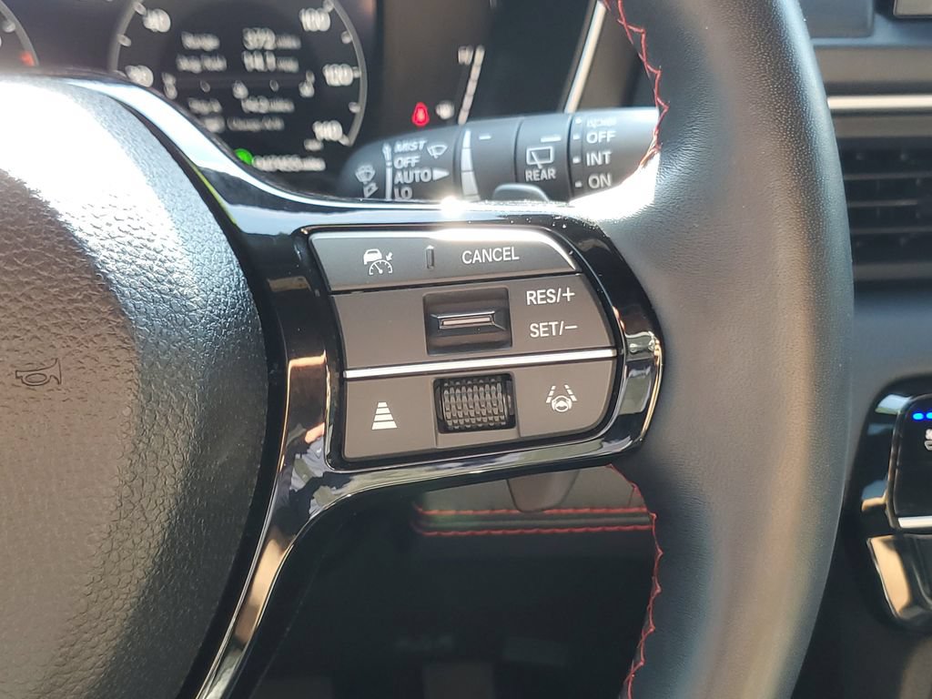 Used 2025 Honda Pilot Black Edition image 19