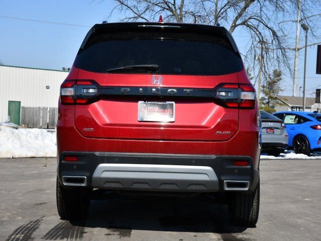 Used 2024 Honda Pilot Elite image 6