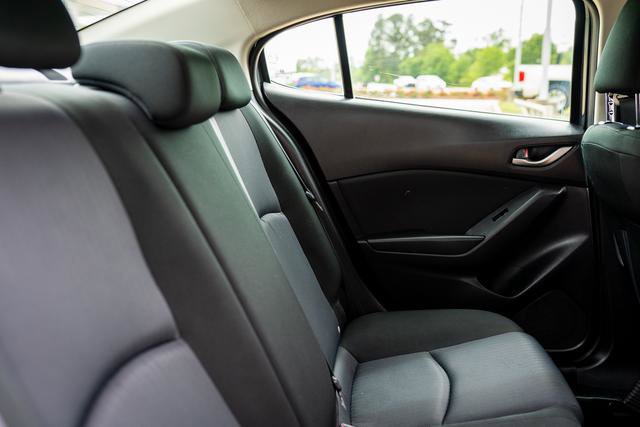 Used 2015 MAZDA MAZDA3 i Sport image 9