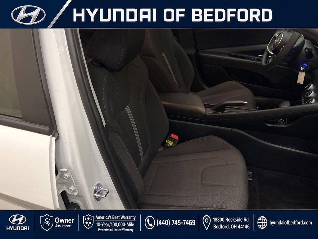 Used 2026 Hyundai Elantra SE w/ Cargo Package FWD image 25