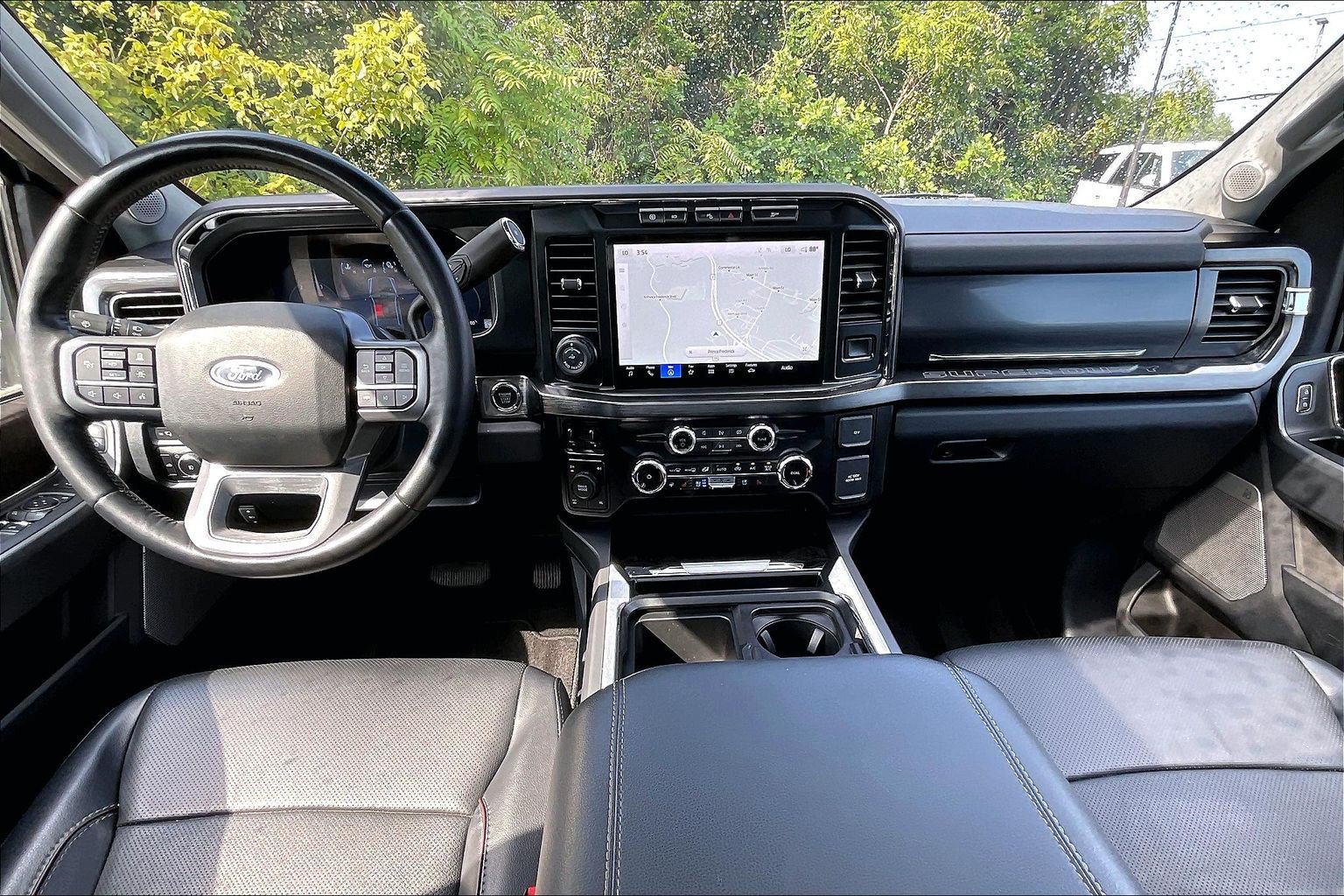 Used 2024 Ford F350 Lariat w/ Lariat Ultimate Package AWD/4WD image 15