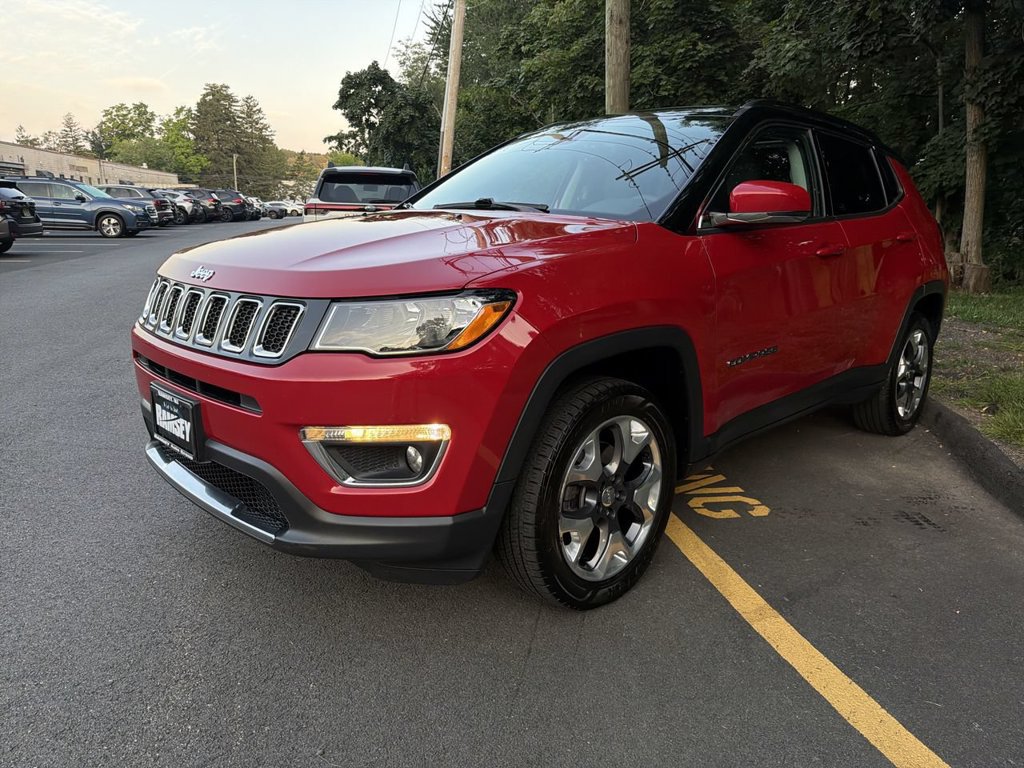 Used 2018 Jeep Compass Limited w/ Navigation Group AWD/4WD image 4