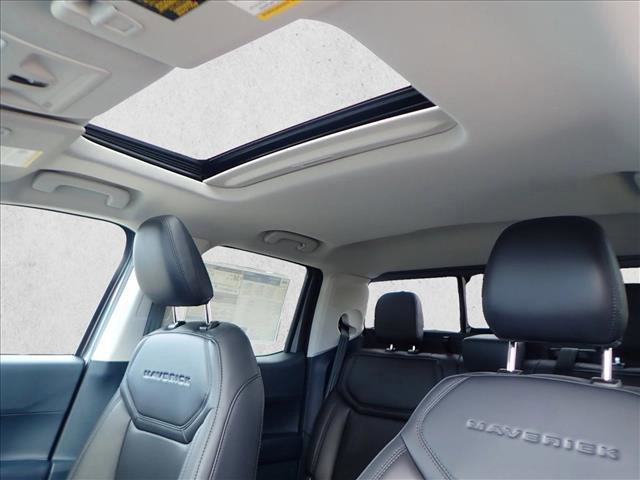 New 2026 Ford Maverick Lariat w/ Black Appearance Package image 12