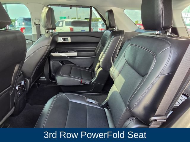 Used 2024 Ford Explorer Limited w/ Limited Technology Package RWD image 22