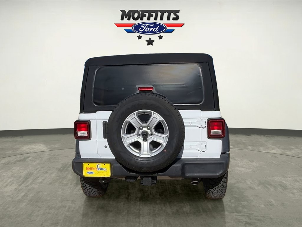 Used 2018 Jeep Wrangler Sport AWD/4WD image 4