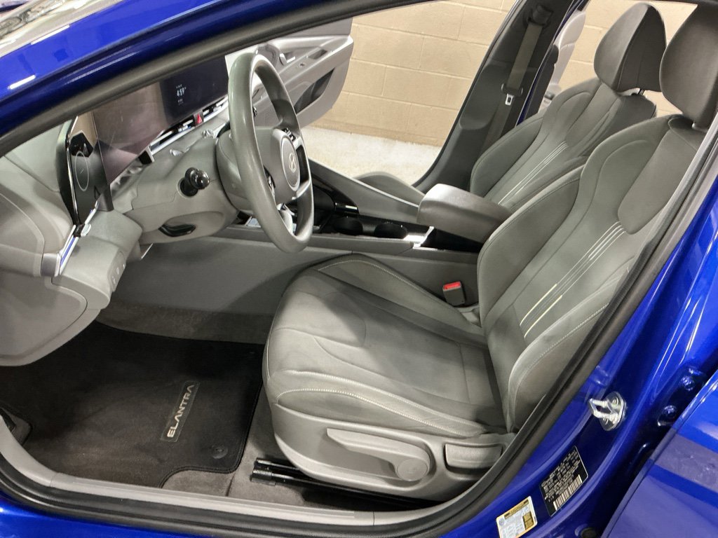 Certified 2024 Hyundai Elantra Blue image 11