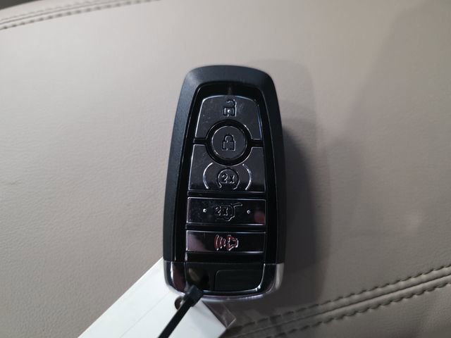 Used 2023 Lincoln Corsair Reserve w/ Equipment Group 201A image 34