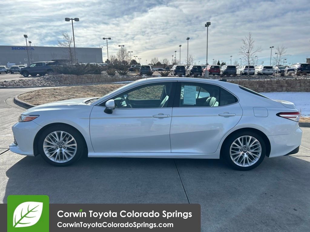 Used 2018 Toyota Camry XLE image 4