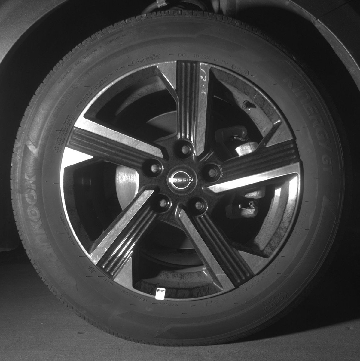 Used 2025 Nissan Sentra SV image 13