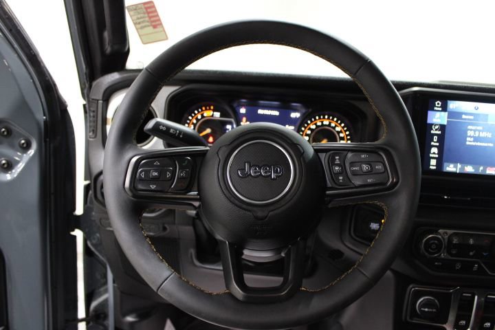 Used 2024 Jeep Wrangler Sport AWD/4WD image 32