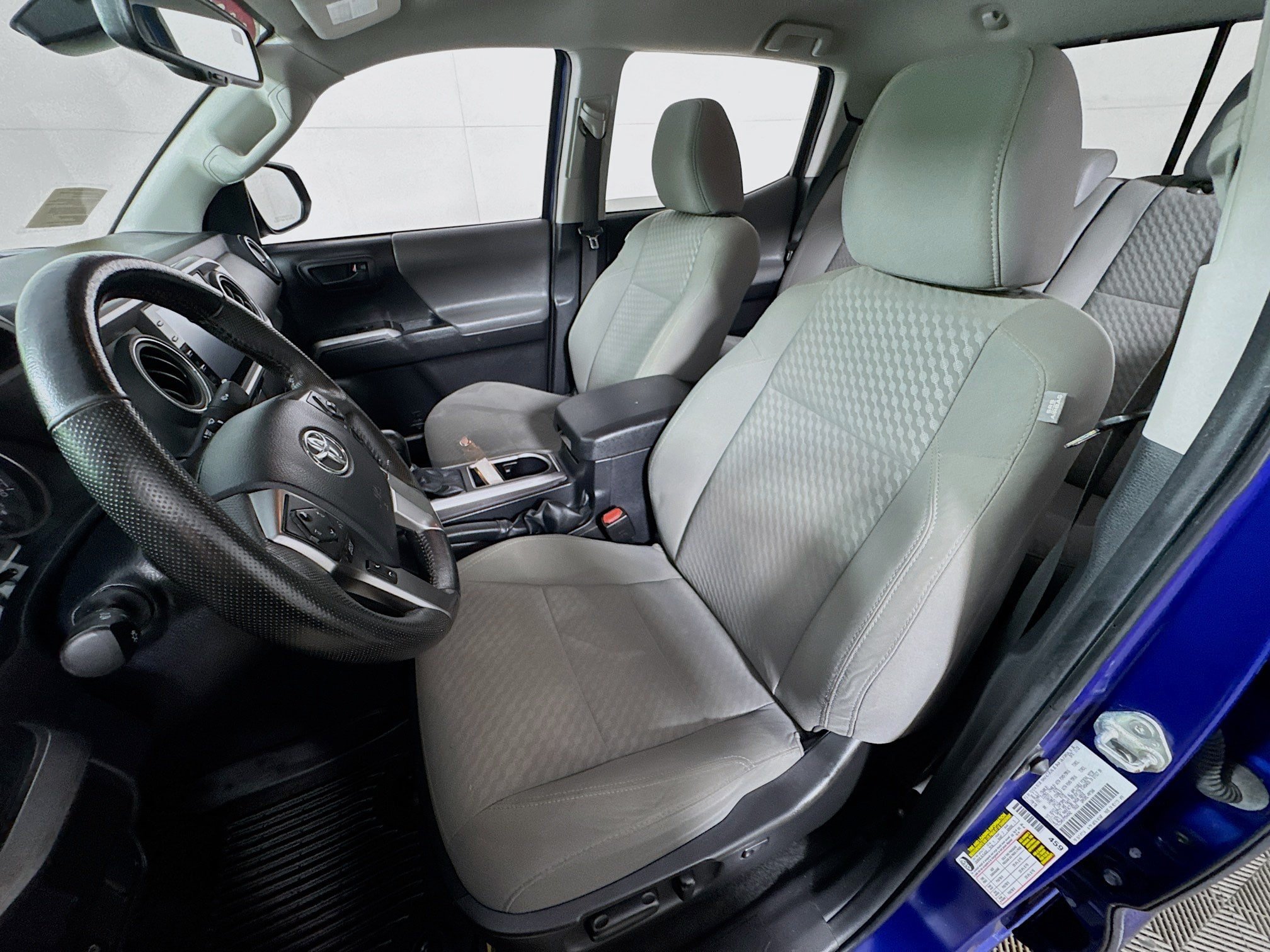 Used 2023 Toyota Tacoma SR5 AWD/4WD image 13