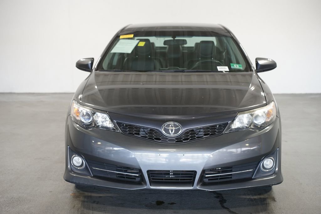 Used 2012 Toyota Camry SE video 2