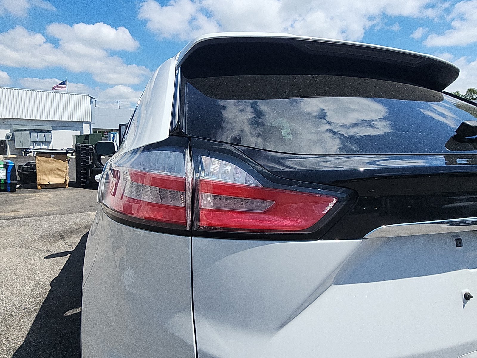 Used 2019 Ford Edge SEL AWD/4WD image 10