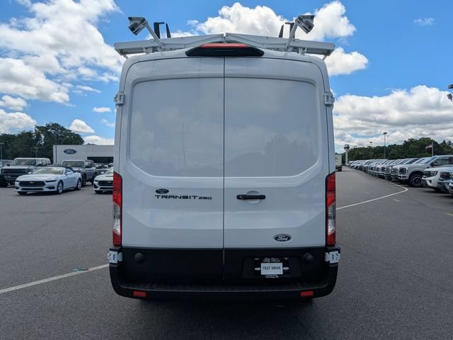 New 2026 Ford Transit 250 148 Medium Roof w/ Load Area Protection Package RWD image 4