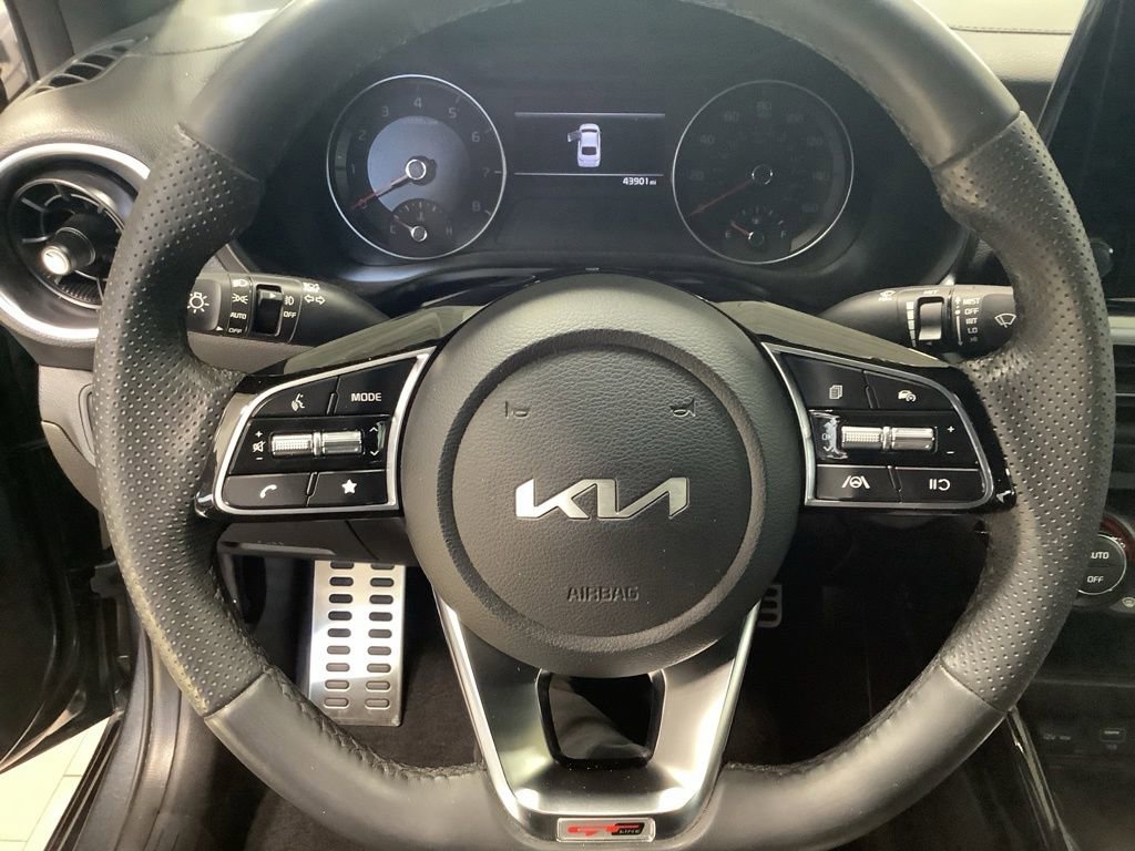 Used 2023 Kia Forte GT-Line image 11
