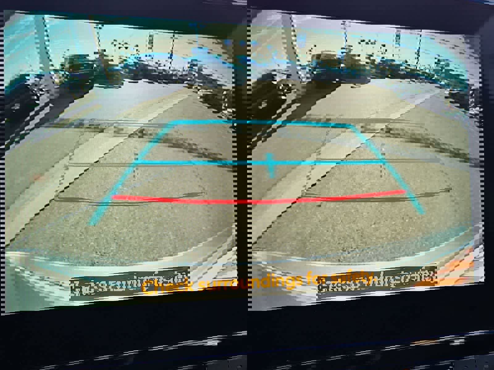 Used 2023 Toyota Highlander LE image 28