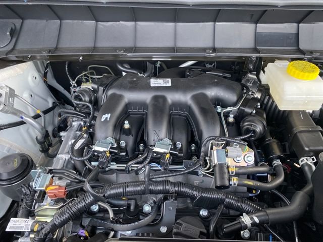 New 2025 Nissan Pathfinder SV image 25