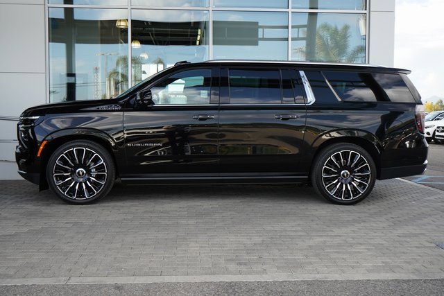 New 2026 Chevrolet Suburban High Country image 5