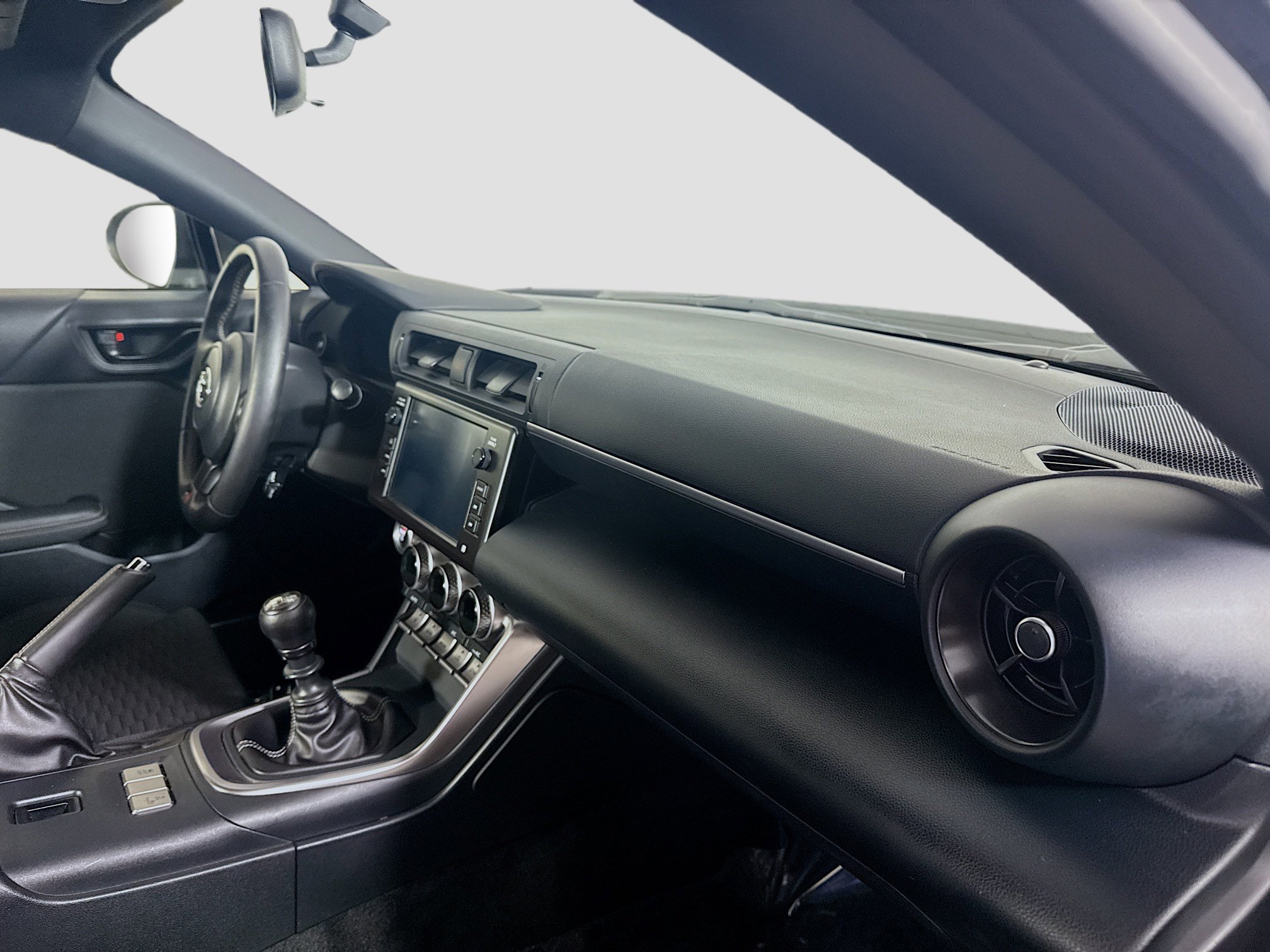 Used 2023 Toyota GR86 Base image 28