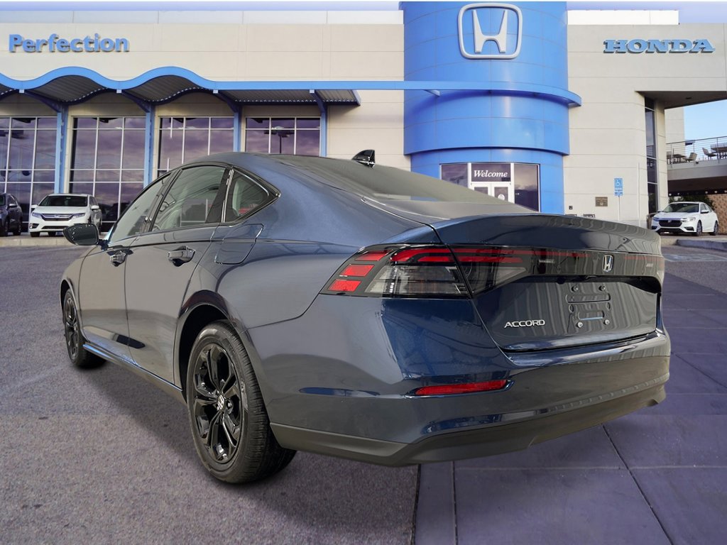 New 2025 Honda Accord SE image 3