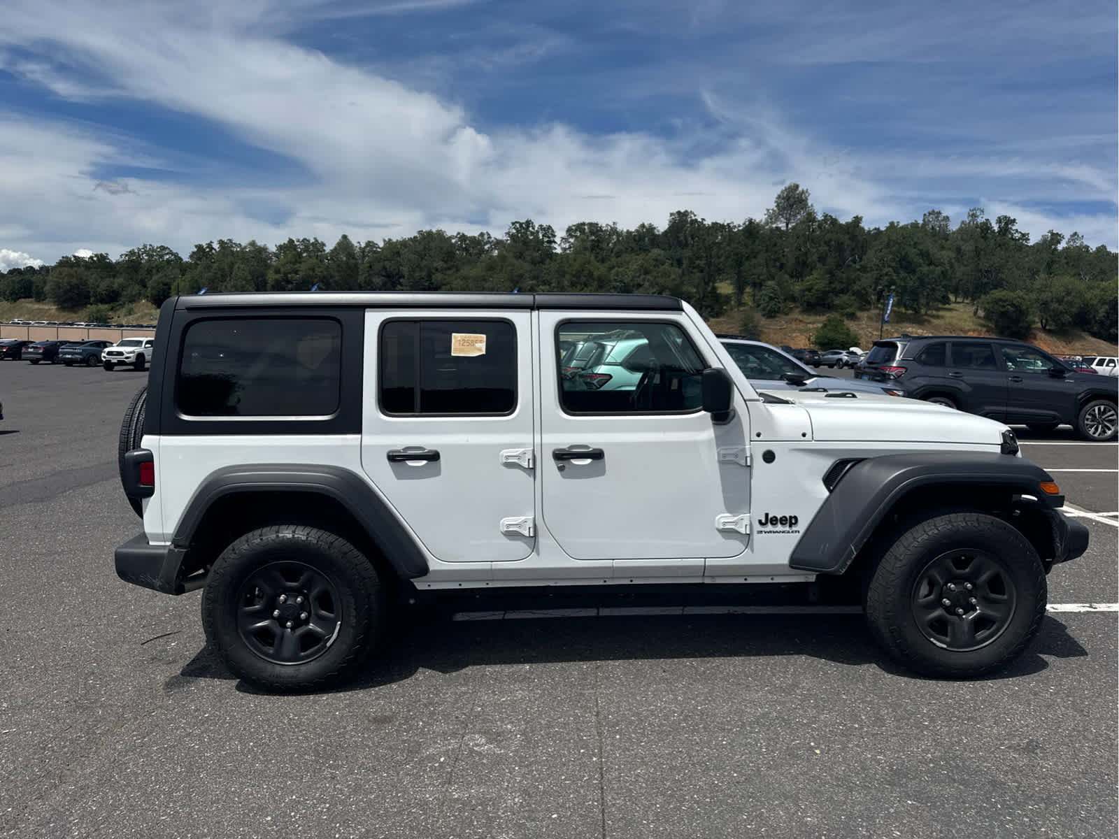 Used 2025 Jeep Wrangler Sport AWD/4WD image 4