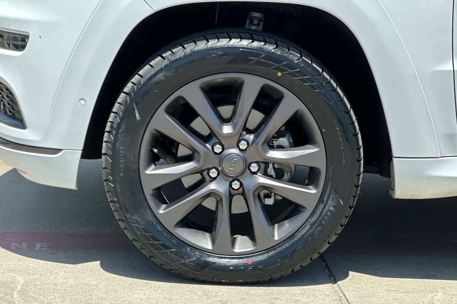 Used 2018 Jeep Grand Cherokee High Altitude AWD/4WD image 36