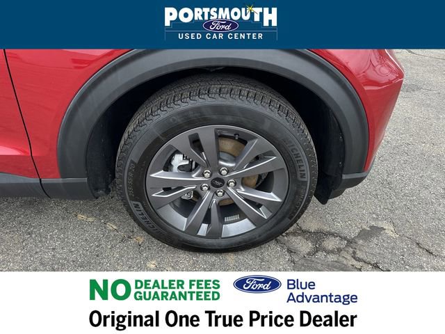 Certified 2022 Ford Explorer XLT w/ Equipment Group 202A image 34