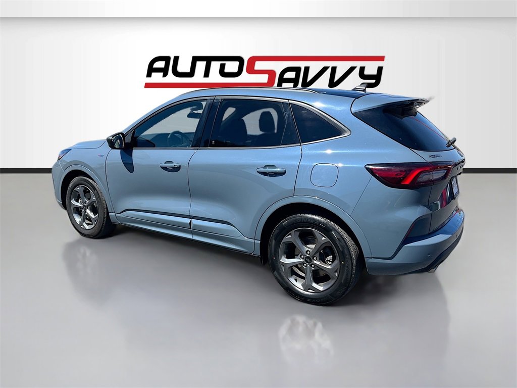 Used 2024 Ford Escape ST-Line w/ Tech Pack #1 image 5