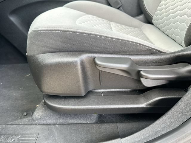 Used 2018 Chevrolet Equinox LS AWD/4WD image 36