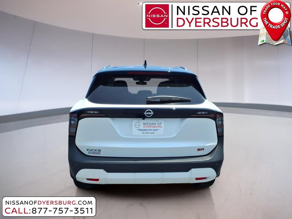 New 2026 Nissan Kicks SR FWD image 4