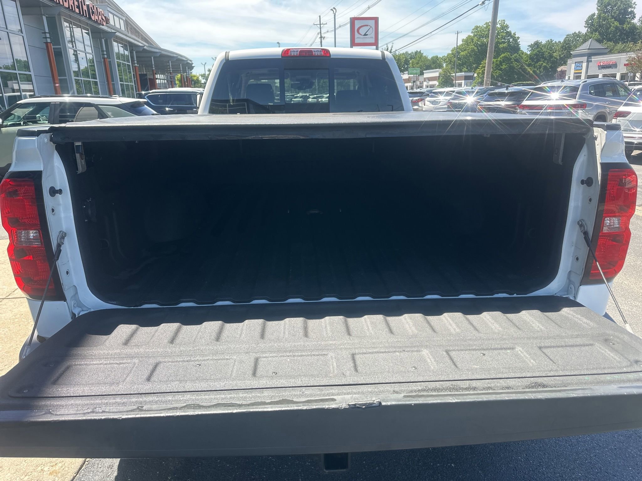 Used 2015 GMC Sierra 3500 Denali w/ Duramax Plus Package AWD/4WD image 18