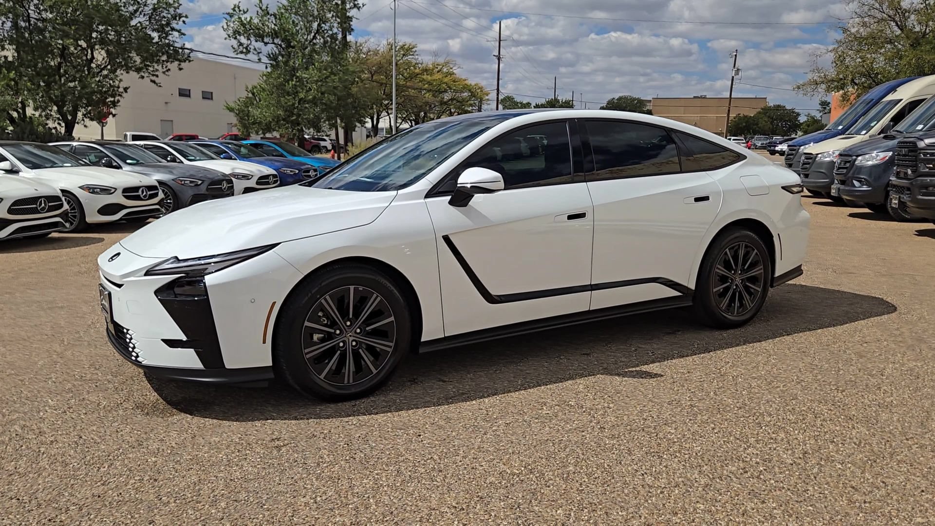 New 2026 Lexus ES 350h w/ Cold Area Package FWD image 5