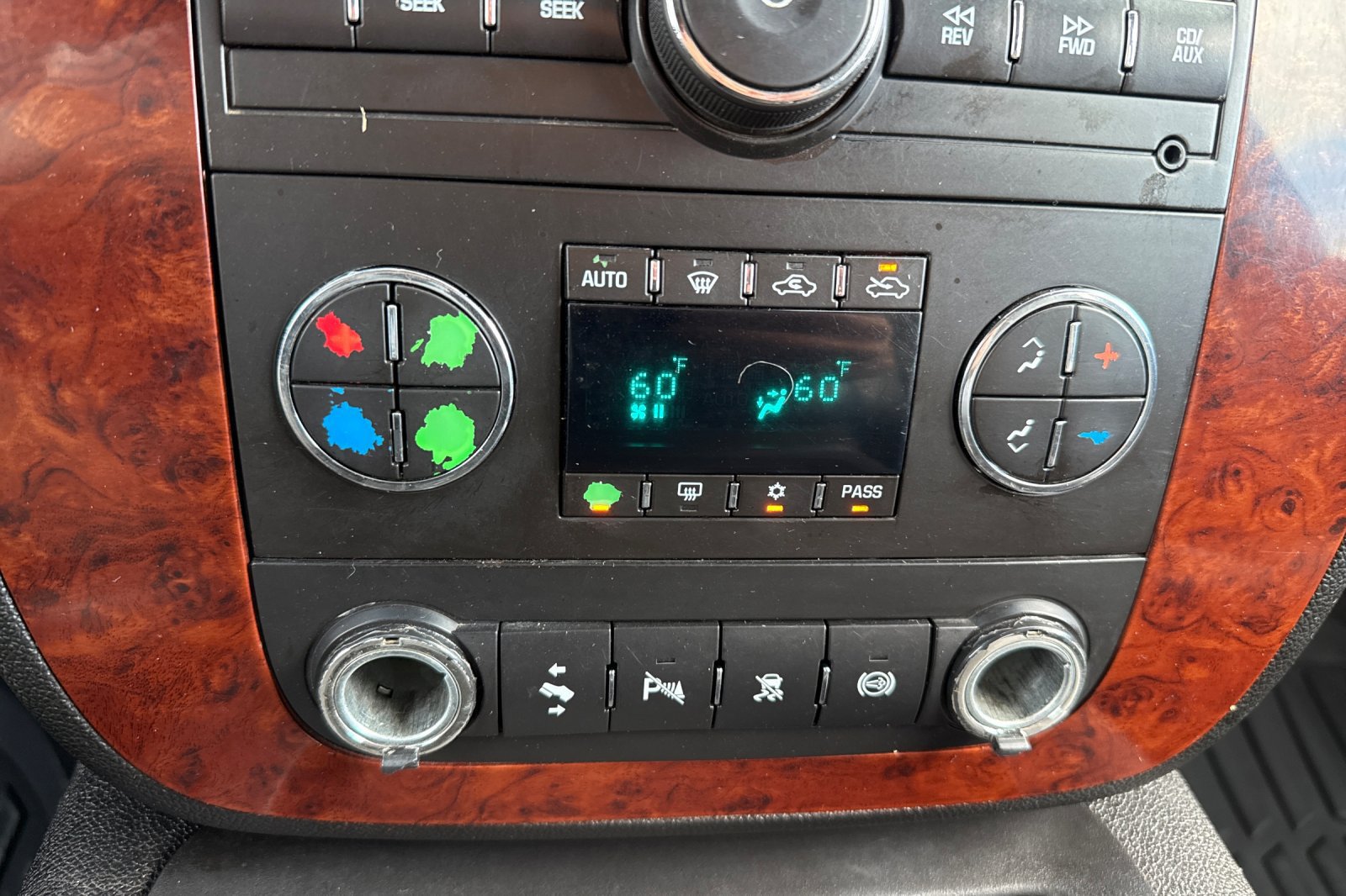 Used 2011 Chevrolet Silverado 2500 LTZ w/ LTZ Plus Package AWD/4WD image 26