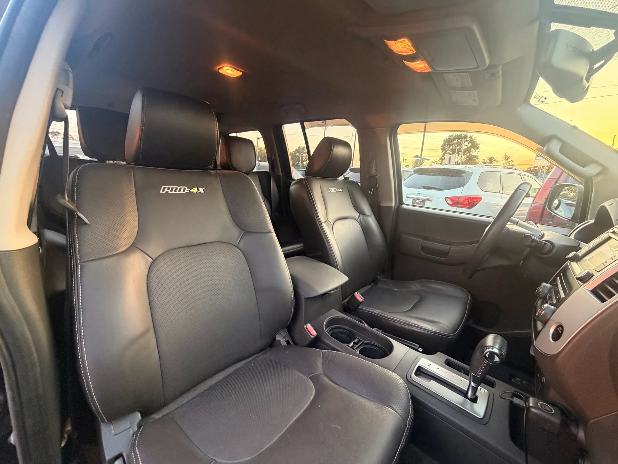 Used 2013 Nissan Xterra PRO-4X w/ Pro-4x Leather Pkg AWD/4WD image 21