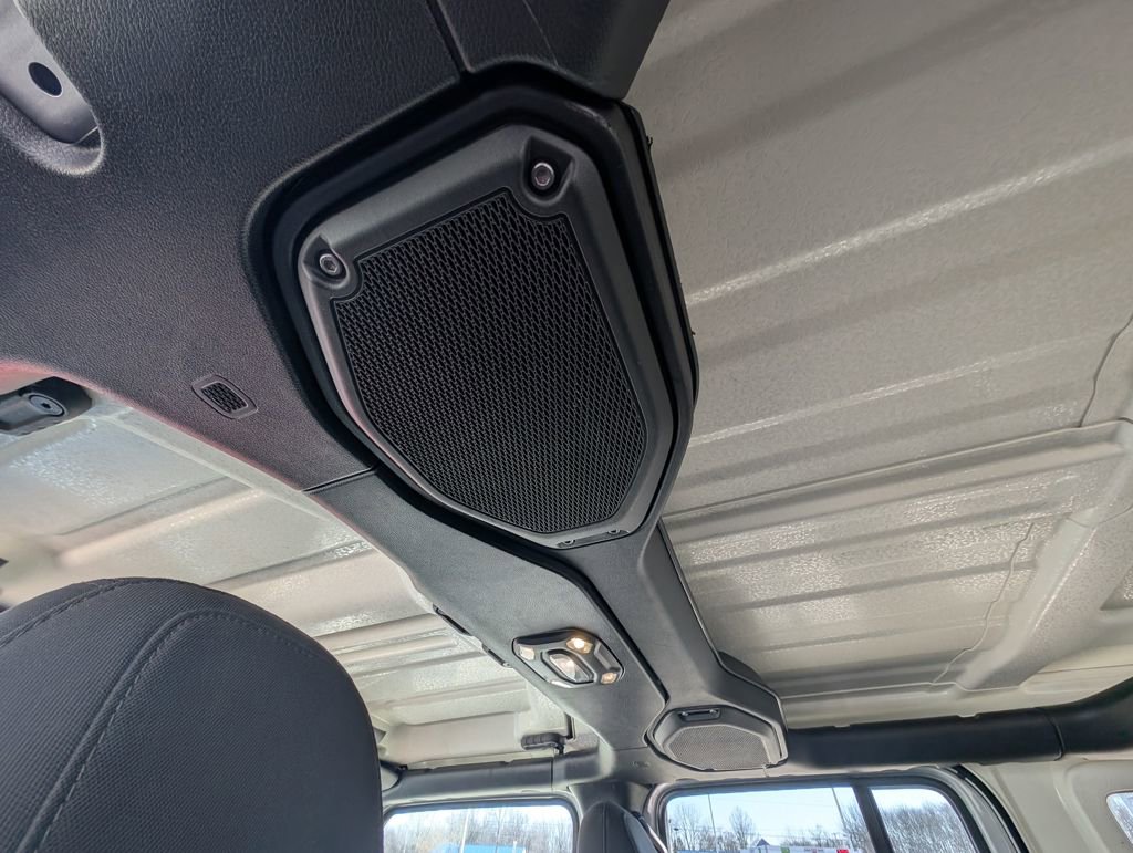 Used 2023 Jeep Wrangler Sahara image 19