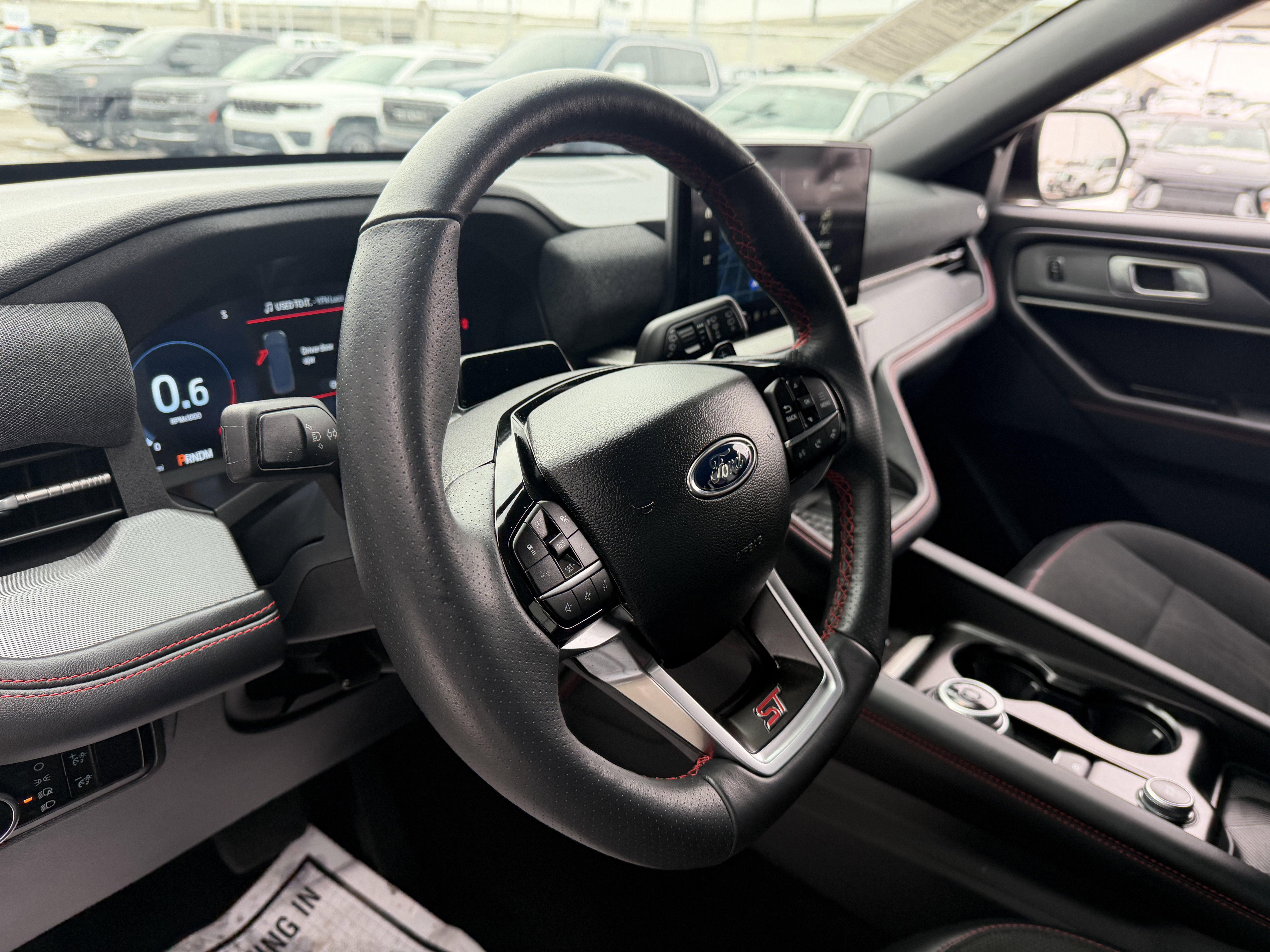 Used 2025 Ford Explorer ST image 36
