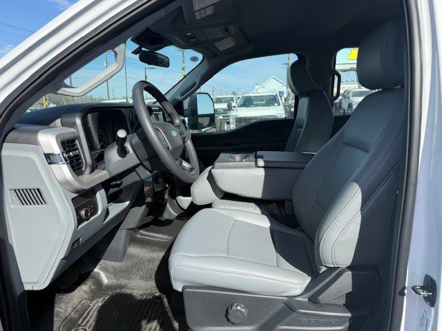 New 2025 Ford F450 XL image 10