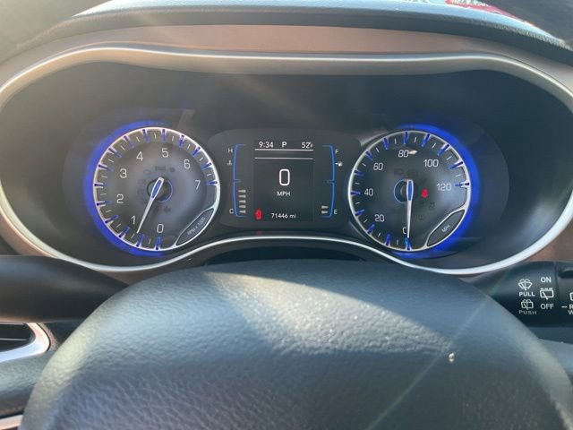 Used 2018 Chrysler Pacifica Touring Plus w/ Tire & Wheel Group image 11