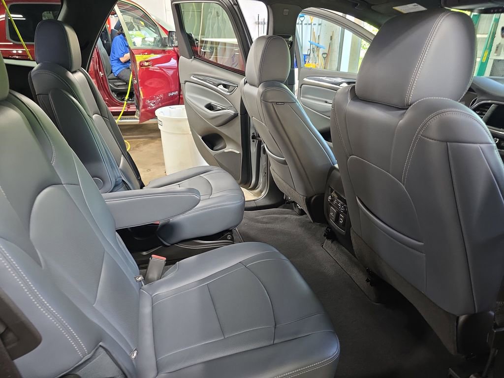 Used 2022 Buick Enclave Premium AWD/4WD image 11