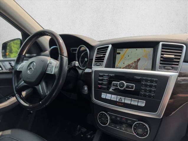 Used 2015 Mercedes-Benz GL 320 BlueTEC 4MATIC image 25