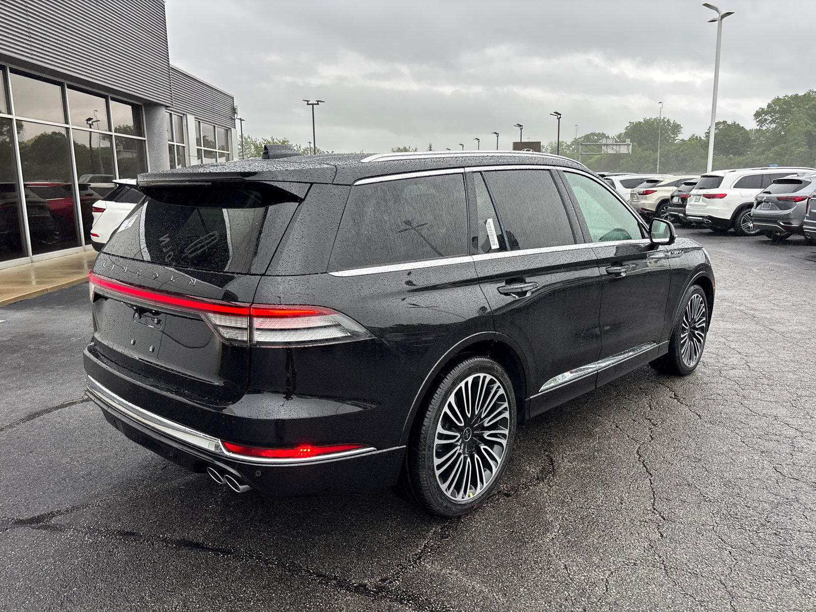 New 2026 Lincoln Aviator Black Label w/ Dynamic Handling Package AWD/4WD image 7