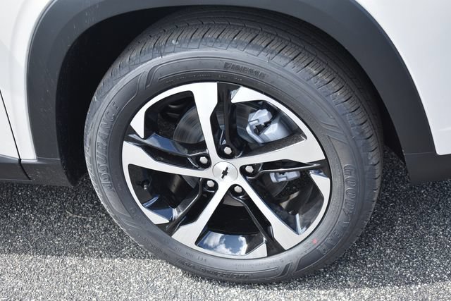New 2026 Chevrolet Trax RS w/ Sunroof Package FWD image 12