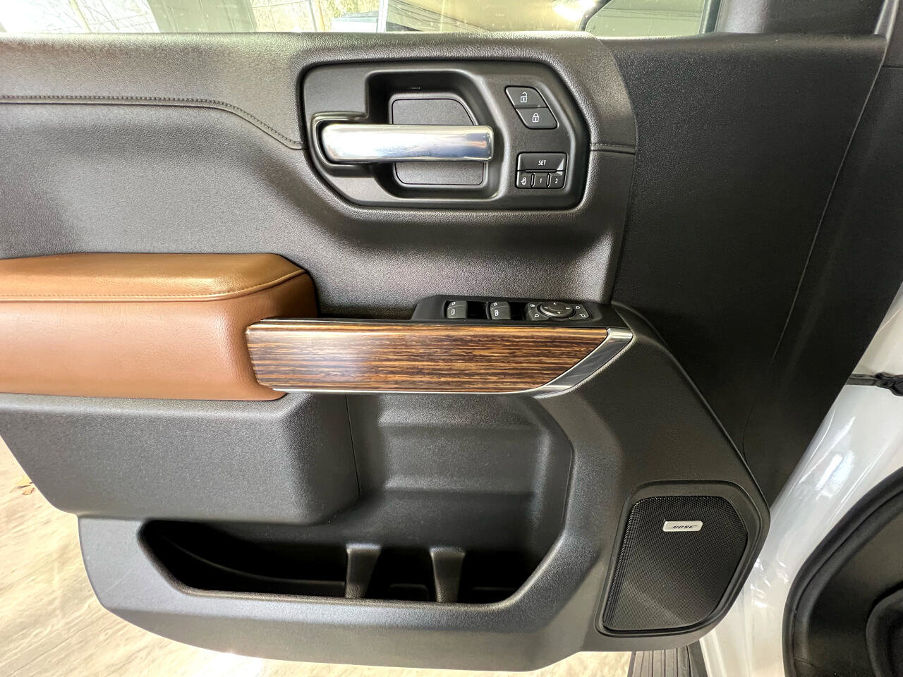 Used 2019 Chevrolet Silverado 1500 High Country image 35