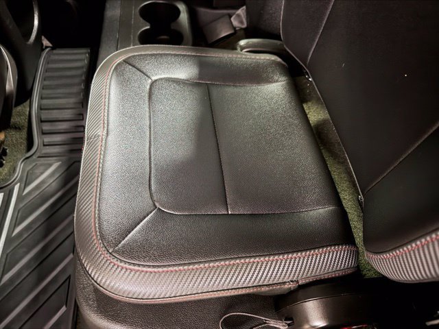 Used 2016 GMC Canyon SLE w/ All Terrain Package RWD image 20