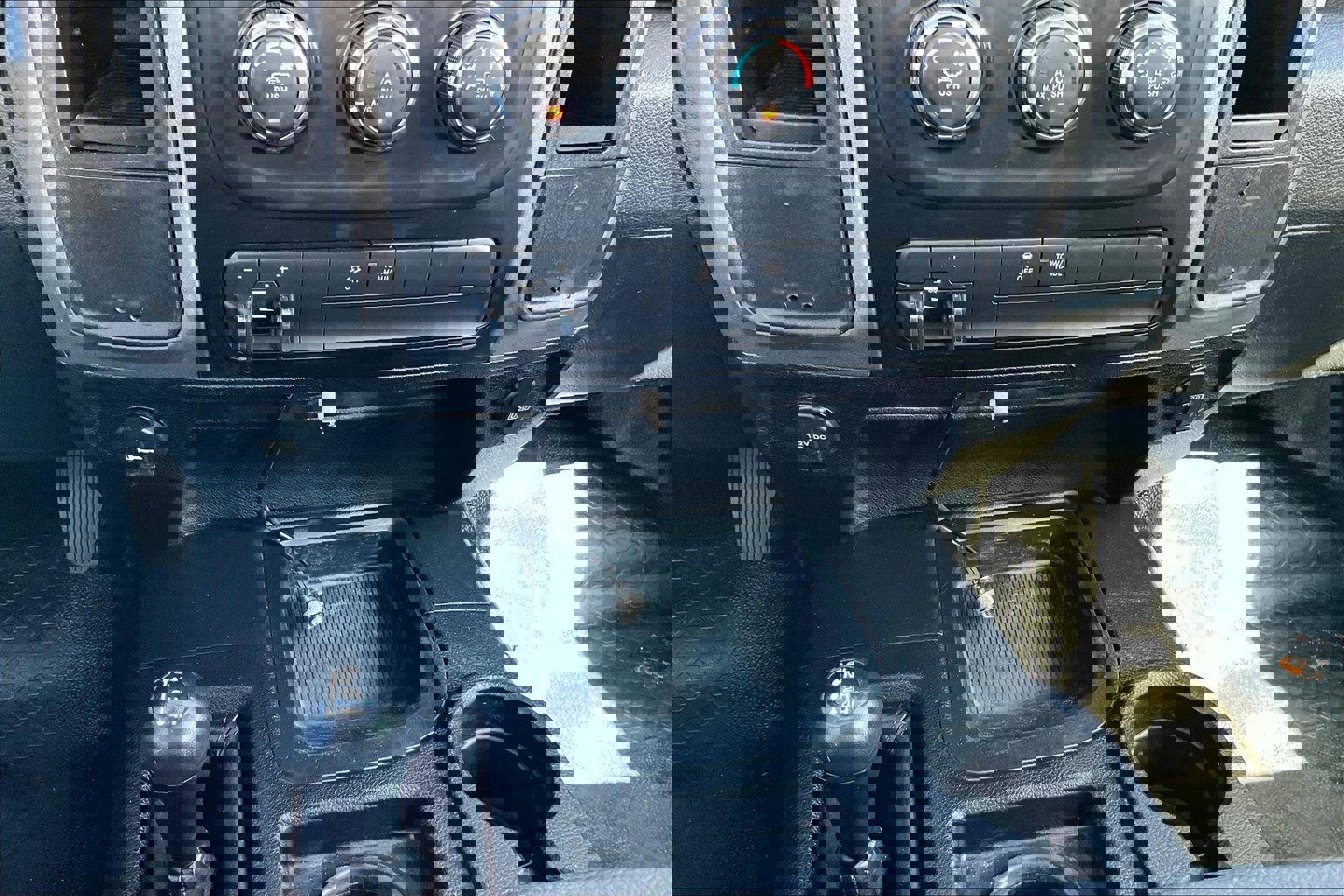 Used 2016 RAM 3500 Tradesman w/ Power & Remote Entry Group image 20