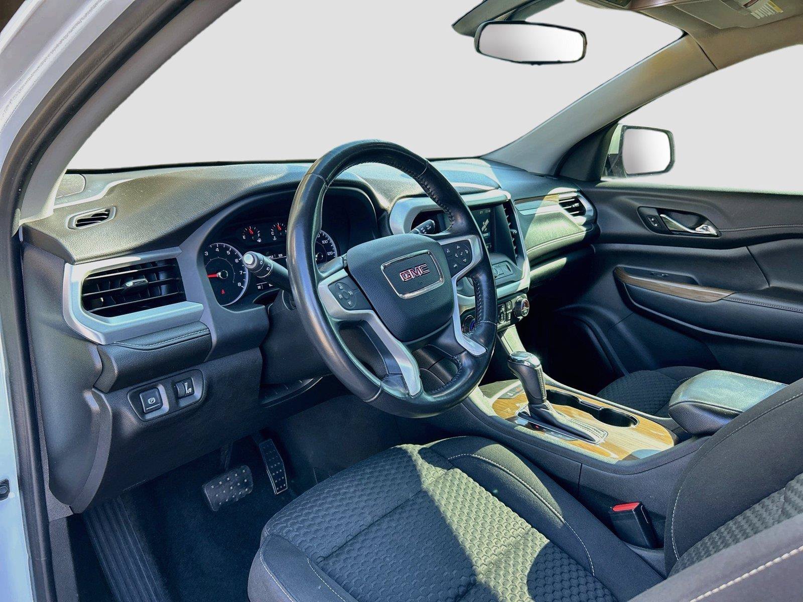 Used 2019 GMC Acadia SLE FWD image 26