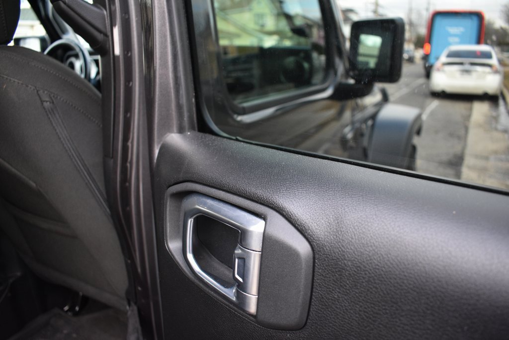 Used 2023 Jeep Wrangler Willys image 28